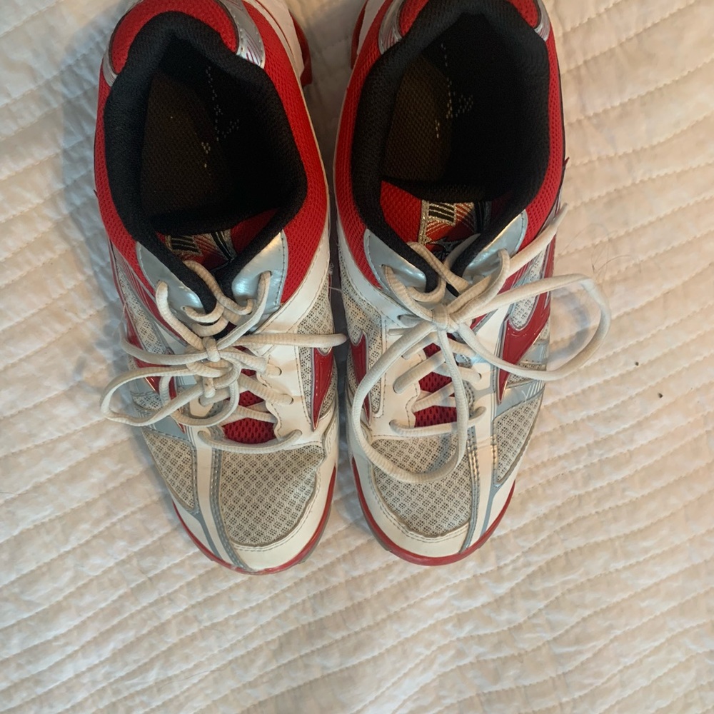 volleyball shoes